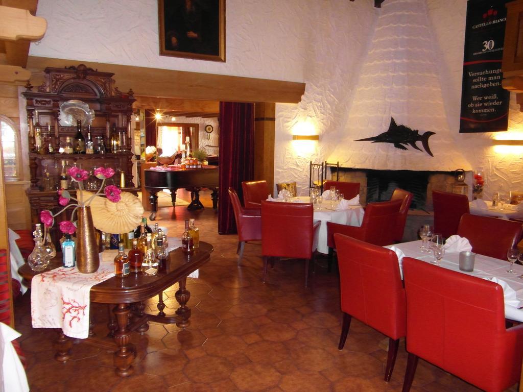Castello Bianco Hotel Wadern Eksteriør billede